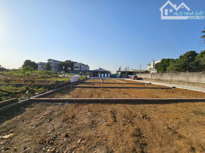 🔥 CHÍNH CHỦ GỬI BÁN 6 LÔ F0 – TRỤC CHÍNH PHÚC TIẾN Diện tích vuông đẹp: 100m/lô – Giá F0