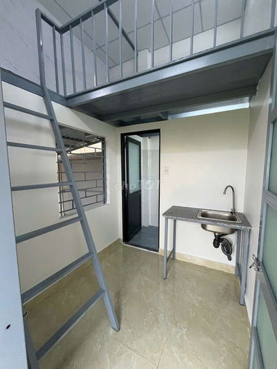 CHO THUÊ PHÒNG MỚI 100% 2 CỬA SỔ THOÁNG MÁT GẦN ĐẠI LỘ VÕ VĂN KIỆT