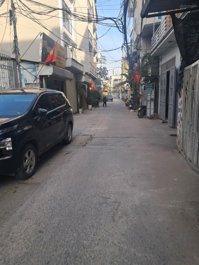 Bán đất tặng nhà c4 diện tích 65m trục kinh doanh.