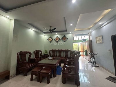 BÁN GẤP CĂN NHÀ MẶT PHỐ 3 TẦNG - VỊ TRÍ ĐẮC

ĐỊA KINH DOANH CỰC ĐỈNH