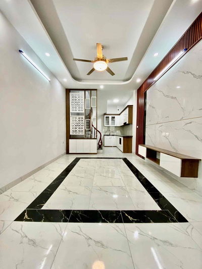 BÁN NHÀ CỔ LINH- THẠCH BÀN 31M 5T Ô TÔ ĐỖ CỔNG- MỚI TINH GIÁ 5,8 TỶ