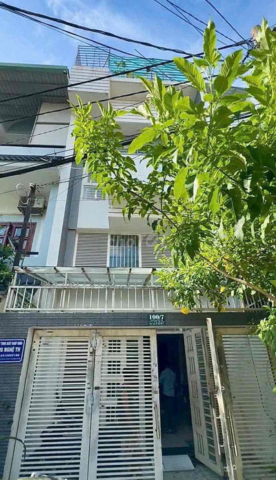 Bán nhà ngang 4.6m, 4 tầng lầu, đường thông xe tải, phường 6, gò vấp