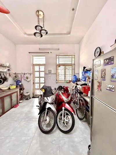 NHÀ CHÍNH CHỦ XÂY KIÊN CỐ • GIÁ RẺ • 3T4PN3WC • TRUNG TÂM TÂN PHÚ