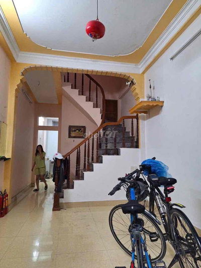 Cho thuê nguyên căn ngõ 243 Tam Trinh