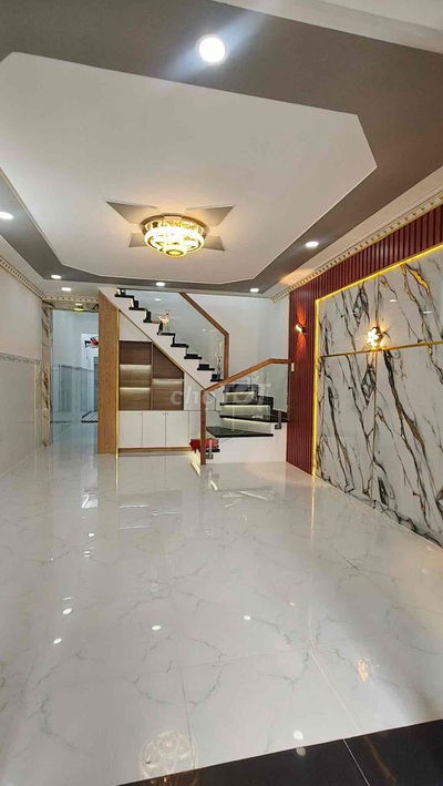 BÁN NHÀ NGAY CHỢ THỚI TỨ. 1 LẦU 4 PHÒNG NGỦ