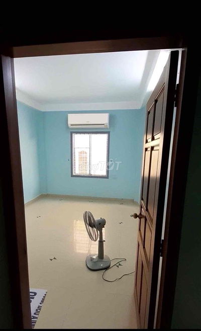 cho nữ sinh viên thuê phòng có máy lạnh, wc riêng ngay mặt tiền