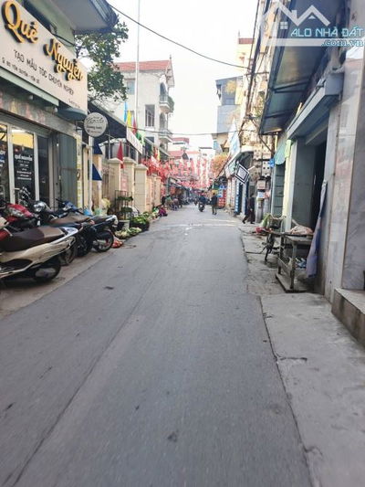 BÁN NHÀ PHỐ XUÂN THUỶ MẶT NGÕ OTO THÔNG KINH DOANH DT60m2*5T DÂN XÂY. CHỈ 15 TỶ