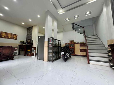 NHÀ 1 TRỆT -2 LẦU MỚI KENG HẺM Ô TÔ
