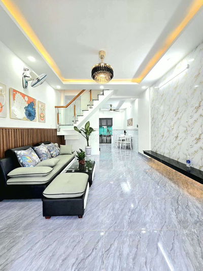 Bán nhà mặt tiền hẻm 4m gần đường lộ lớn