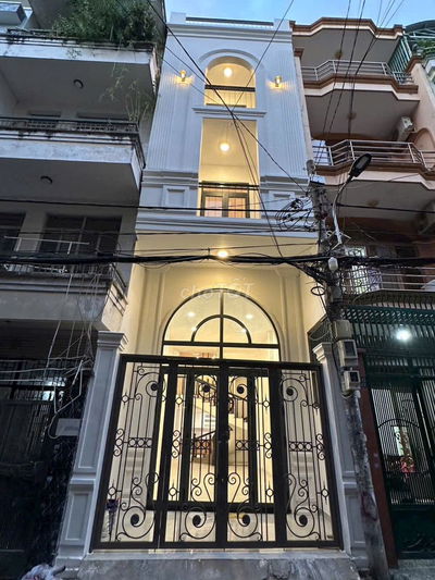 Nhà đẹp Hẻm xe Tải CMT8 5 tầng chỉ 16,2 tỷ