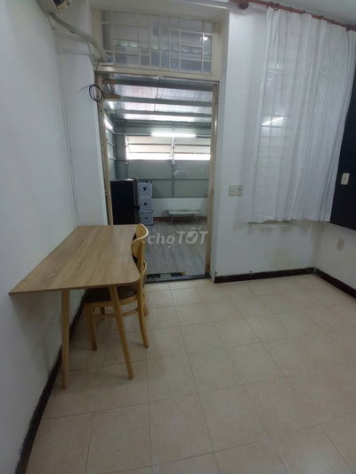 Căn hộ Dich Vụ Hẻm 451 Hai Bà Trưng, nút giao quận 1,3,Phú Nhuận.