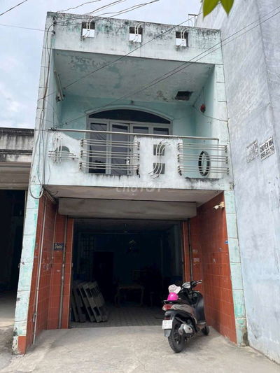 Nhà cấp 4 SHR mặt tiền Tân Xuân 7-Hóc Môn.Dt 4,2x20~83m~có lững~4,35ty