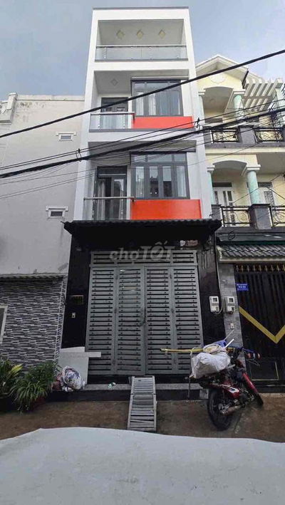 nhà 1 trệt 3 lầu hẻm thông đường tx22 gần chợ minh phát