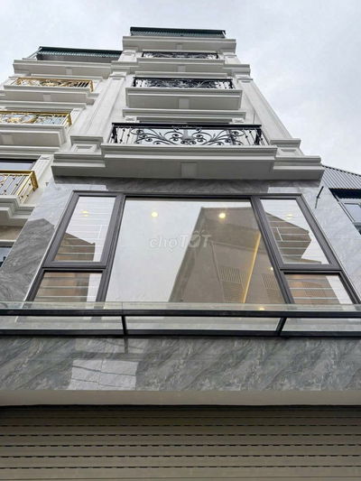 CẦN BÁN NHÀ THẠCH BÀN LONG BIÊN HÀ NỘI.