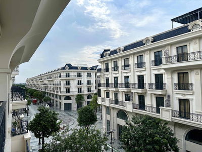 Căn góc 3 mặt tiền Phố đi bộ, 7x20m (Hầm 5 tầng) hoàn thiện mới 100%