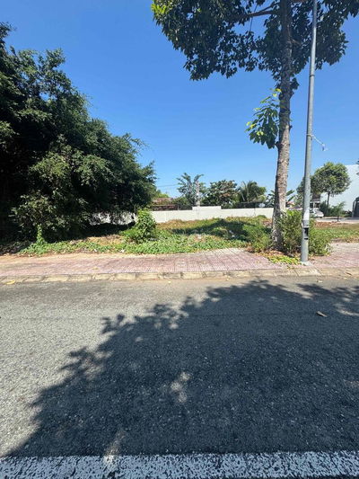 đất ở khu đô thị khu chợ đêm gò công đồng tháp 6ty5 còn thương lượng