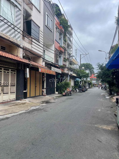 NHÀ NGAY TRUNG TÂM Q11 - Gần Đam Sen - Khu Hành Chính - Xe Hơi Nằm Nhà