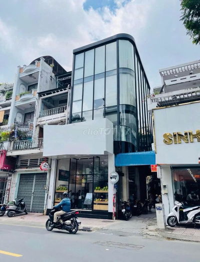 SIÊU PHẨM ỐP KÍNH - 244D Huỳnh Văn Bánh,P13,PN-DT5x20, 3 lầu