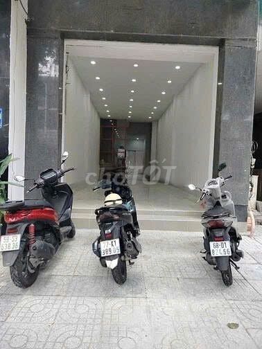 Mặt Tiền Sát Vạn Kiếp 35m2 Đường Trần Nguyên Đán Vỉa Hè Rộng Gần Q.1