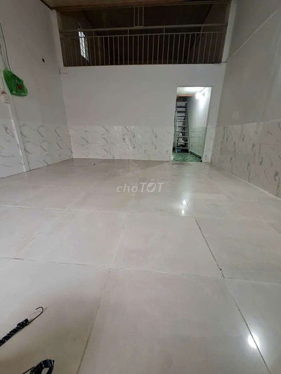 Cho thuêu nhà đường Phạm Hữu Lầu, phường Phú Mỹ, quận 7, 4x10,giá:6tr