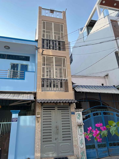 Cho thuê nhà nguyên căn hẻm xe hơi đường Tô Hiệu