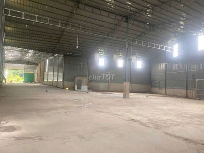 Cho thuê xưởng 1000m2 tại Vĩnh Tân Tân Uyên