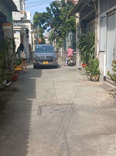 NHÀ HẺM XE TẢI NGUYỄN THỊ ĐẶNG _ GIÁ NHỈNH 4 TỶ_
52m² – NGANG KHỦNG 6M