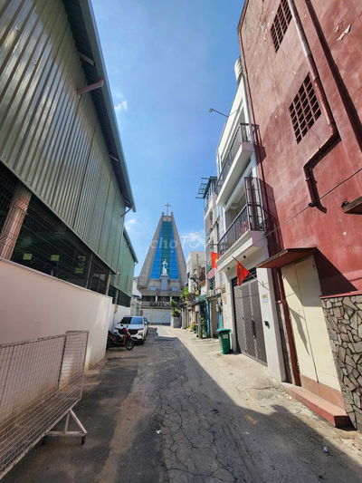 Hẻm 7M Ngay Ngã Tư Phú Nhuận