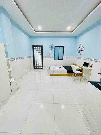 Phòng rộng ngay Trường Chinh, Thuận tiện đi Tân Bình, Tân Phú