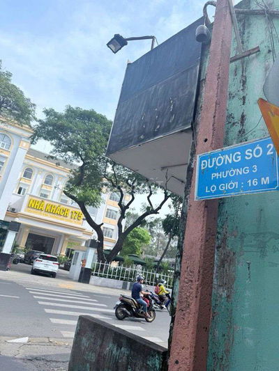 ngộp bank bán gấp thấp hơn thị trường rất nhiều Giáp Ngã 4 Phú Nhuận