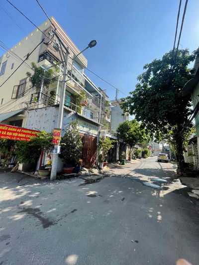 Lô góc mặt tiền kinh doanh - Quốc lộ 13 - Hiệp Bình Phước - 6.9 Tỷ