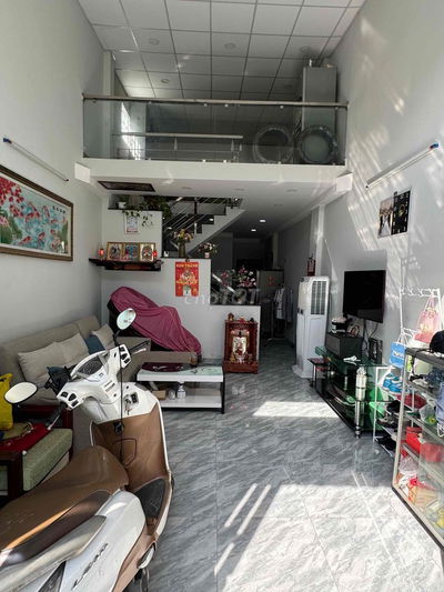 Cho thuê nhà đẹp hẻm xe tải tới nhà p16 q8