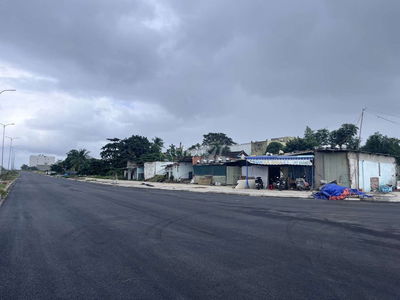 Bán 740 m² đất tặng nhà Nguyễn Lương Bằng