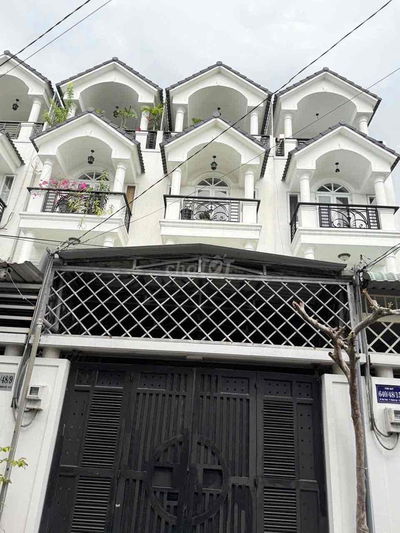 nhà phố đường Hà huy giáp thạnh lộc q12