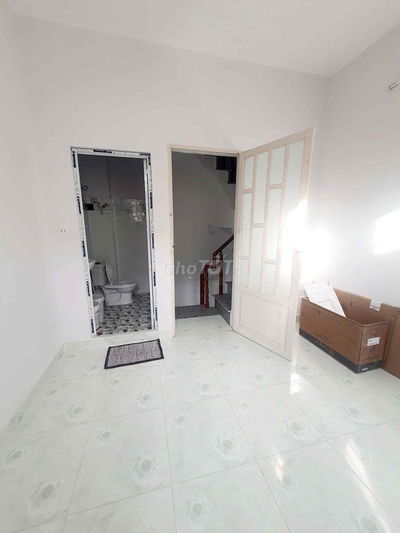 nhà thạnh xuân 52, 2 phòng ngủ 3wc có 2 máy lạnh