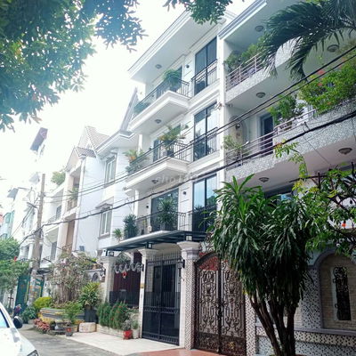 Bán CHDV Quang Trung 108m2, 6x18m, 4 tầng, 8 phòng, giá 9 tỷ 8.