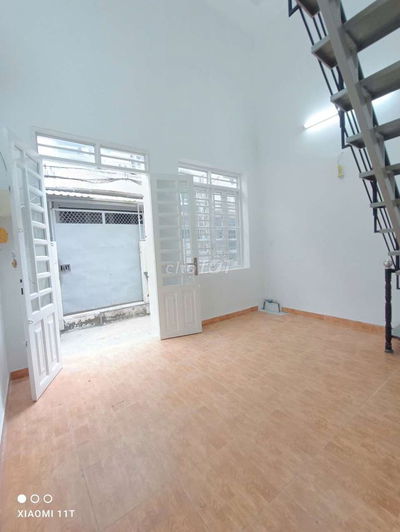 Nhà trệt lửng đs5 HBC 3ty8