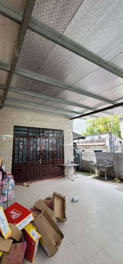 BÁN ĐẤT TẶNG NHÀ HẺM OTO ĐÔNG HÒA GẦN 120M2 CHỈ 5TY5