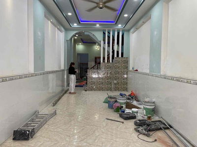 bán nhà đường nhựa 8 m gần chợ và trường Tân Đông Hiệp , Dĩ An