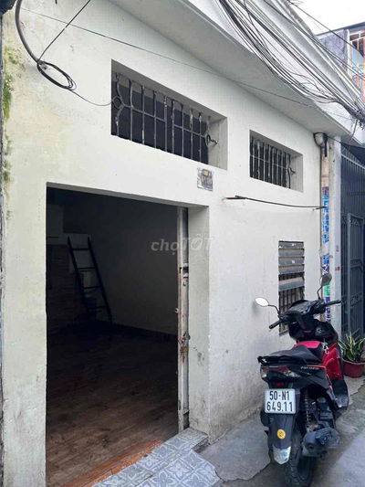 Nhà ở khu dân cư đông đúc, hẻm 3m , cách võ văn Vân 100m,