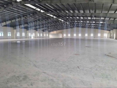 KHO XƯỞNG GIÁ RẺ ( 2.600m2 ) LÊ MINH XUÂN