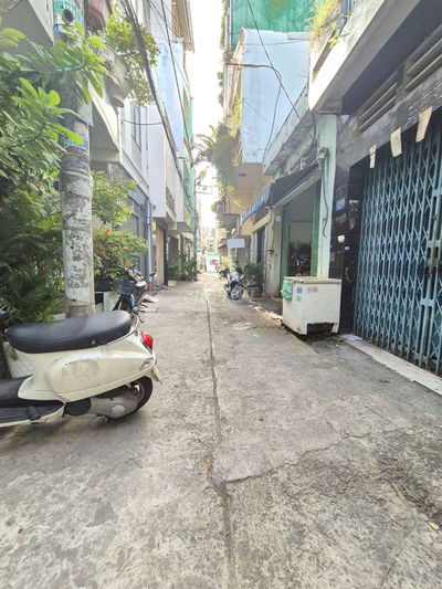 Bán nhà hẻm xe hơi Âu cơ Đất 82m2. Nhà 3 lầu chỉ 6,7 tỷ