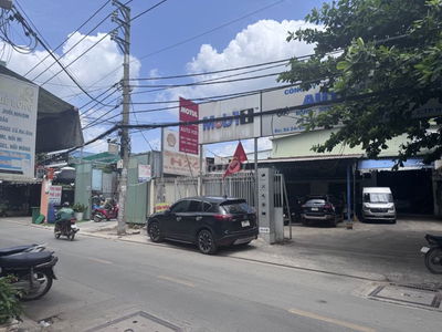 Mặt tiền đường 42 Lê Văn Thịnh, ngang 9m, có hầm, thang máy, mới đẹp