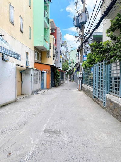 BÁN NHÀ NGAY CHỢ TÂN BÌNH – 40m² – NHÀ 2 TẦNG BTCT - NHỈNH 4 TỶ