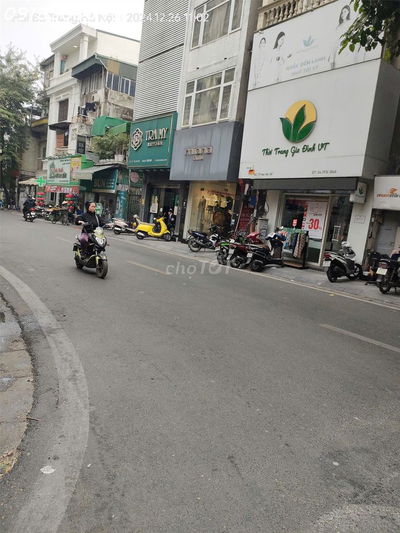 3 ngày 4 khách đàm phán mặt phố Phúc Tân 40m/43m, 3 tầng, mặt tiền