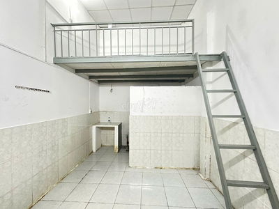 Cho Thuê Phòng trọ giá rẻ có gác cao ở Linh Trung gần ĐH Ngân Hàng