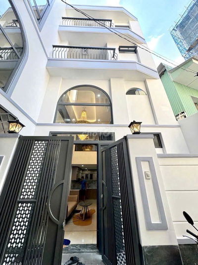 Nhà đẹp full nội thất, vài căn ra MT đường - Nguyên Hồng - 4 tầng.