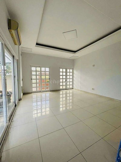 Nhà Nguyên căn 8x20 1T2L, đối diện Global City, giá 18tr