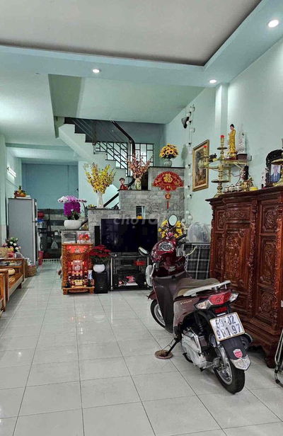 Bán Nhà Ngã Tư Ga Q12 4x14 56m2 BTCT chỉ 3.x Tỷ TL