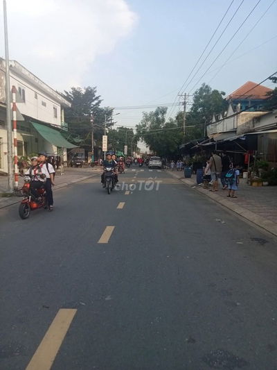 Căn Góc 2 Mặt Tiền 35x18 Đường KDC Thuận Giao Thuận An